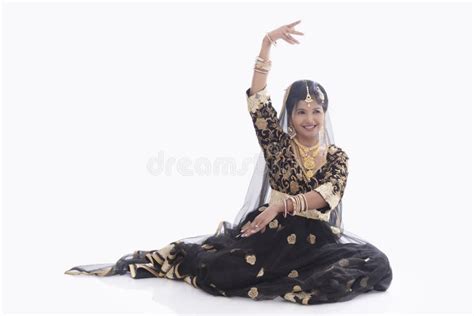 Indian Young Lady Performing Traditional Dance Stock Image Image Of