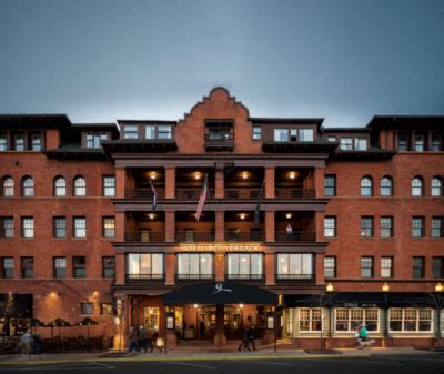 7 Most Luxurious Boulder Resorts - Travel Boulder