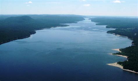 Discovering HAWKEsBURY, ontario - Climate & physical landscape