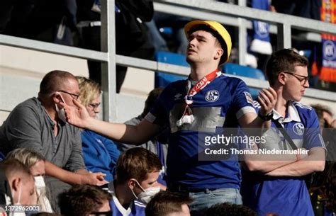 Schalke 04 Fans Photos and Premium High Res Pictures - Getty Images