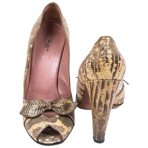 ALAÏA High Heels Sandals in Yellow and Brown Snakeskin Size 39FR High