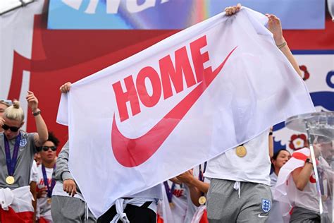 Englands Three Lions Song To Be Updated To Honour Lionesses Euro 2022 Win