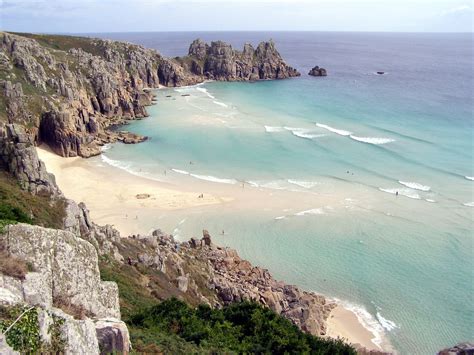 Enjoying Holidays in Cornwall, England - Traveldigg.com