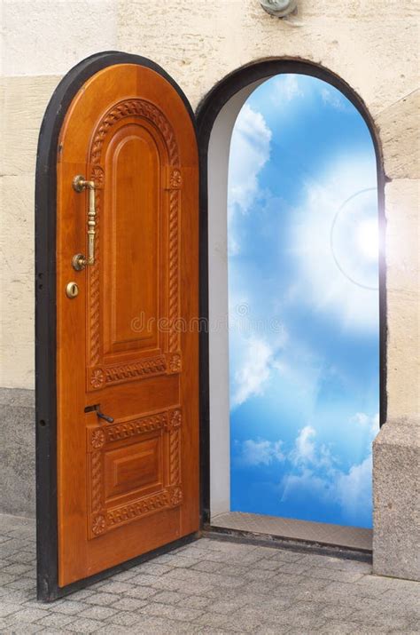 Arch To Heaven Stock Image Image Of Freedom Door Holy 9062589