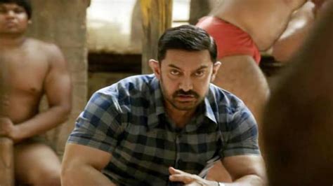 Dangal Movie Review Aamir Khan Proves Why He Is The Sultan Of Great