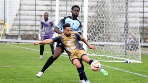 National M Avoine Bat Le Tours Fc Gr Ce Un Penalty De Pape Traor