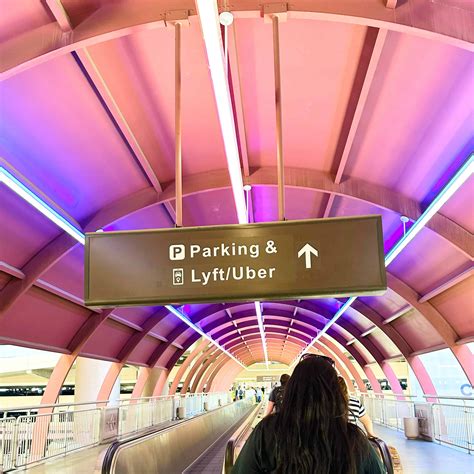 Is It Easy To Get An Uber In Las Vegas? - Vegas Right Now!