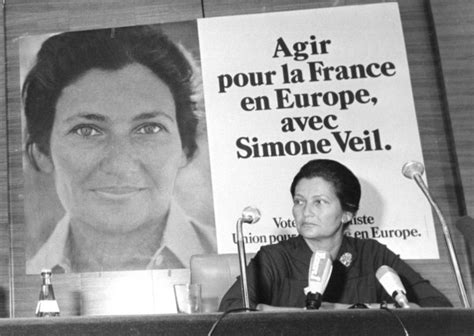 HOMMAGE A SIMONE VEIL UNE GRANDE DAME WOMEN E Life