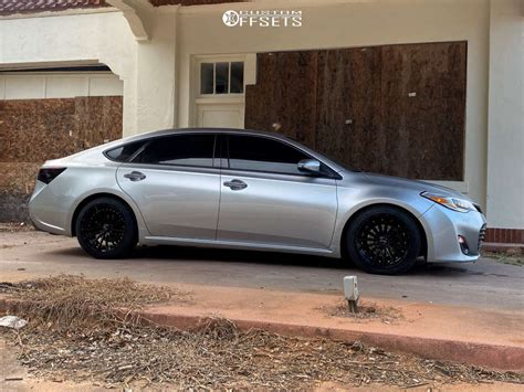 2015 Toyota Avalon With 18x85 35 Jnc Jnc042 And 22545r18 Toyo Tires