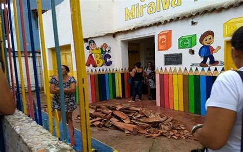 Cobertura De Creche Desaba Em Cima De Professoras Em Igua Itamb Agora