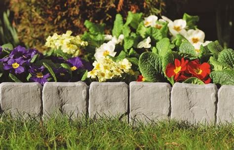 Garden Lawn Edging Stone Look (10Pcs) | householdgoods.com