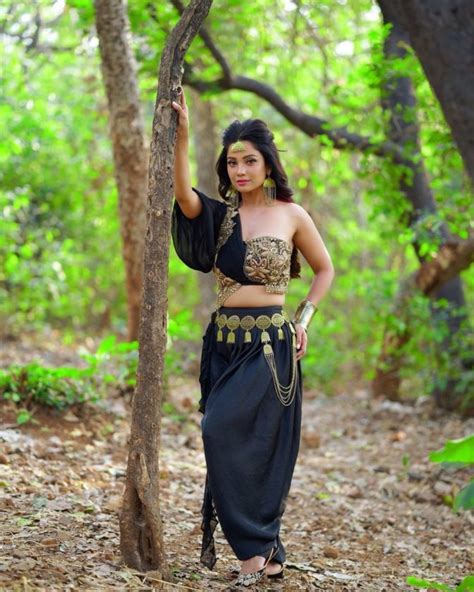 Hot Adaa Khan Sizzling In Black Bollywoodfever