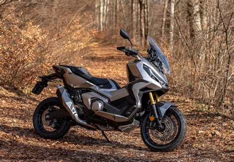 Honda annonce le lancement de trois motos électriques d ici 2024 225