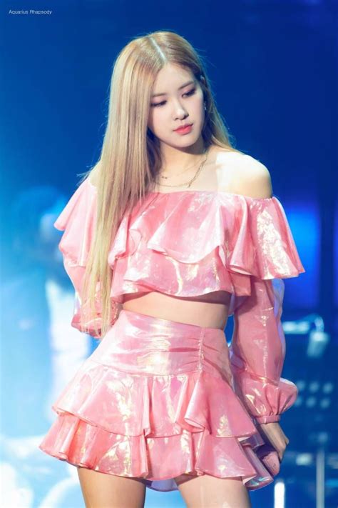 181110 181111 Blackpink In Your Area Seoul Concert Rosé Rosé Outfit Rose Outfits Blackpink