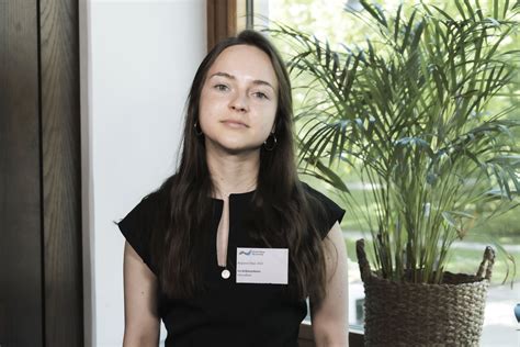 Irina Gribanenkova — Weidenfeld-Hoffmann Trust