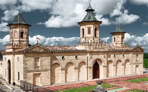 VINEYARDS - Medoc - Bordeaux Walking Tours