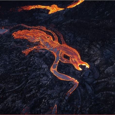 🔥 Lava flow in Iceland resembles a mythical beast 🔥 : r/NatureIsFuckingLit