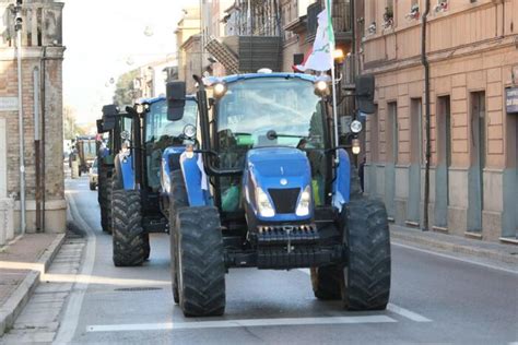 La Protesta Dei Trattori Arriver A Urbino Venerd E Sabato Notizie