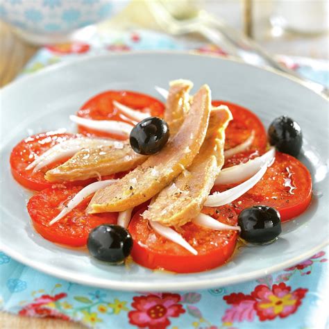 Ensalada de tomate con ventresca de atún en 2 minutos