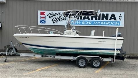 Pursuit 2150 Center Console 1995 Sold