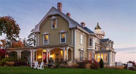 Top-Rated Maine B&B | A Romantic Bed and Breakfast on Penobscot Bay