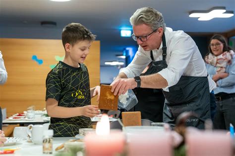 SOS Kinderdorf Stübing Kekse backen mit dem Landeshauptmann Graz