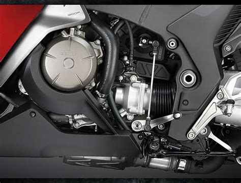 motorcycle edition: Beautiful Honda VFR1200F Review