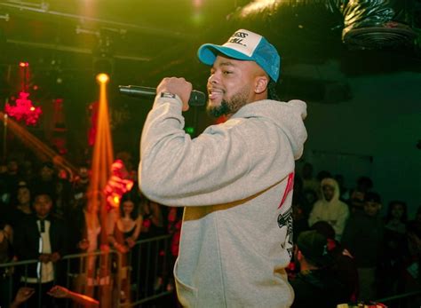 conversations  young ross voyage la magazine la city guide