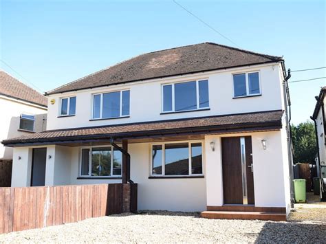 4 Bed Semi Detached House To Rent In Frimley Green Road Frimley Green