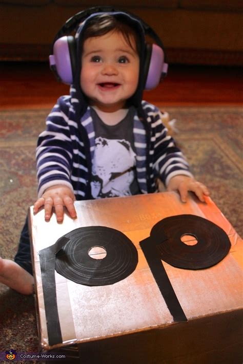 Baby DJ Costume | Easy DIY Costumes - Photo 2/3