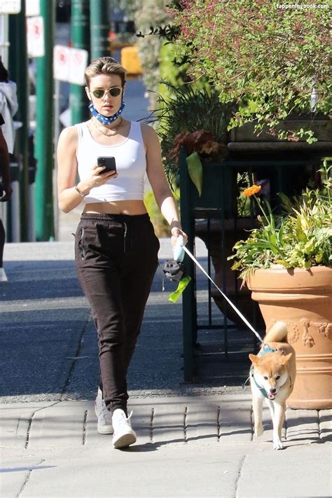 Wallis Day Nude OnlyFans Leaks Fappening Page FappeningBook