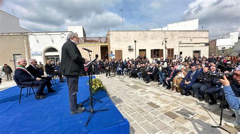 Inaugurata la piazza intitolata a Ninì Quarta Lomaggio di Campi al