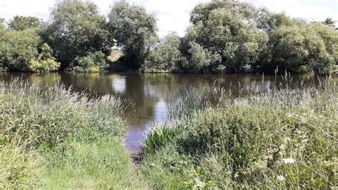 View Across River Trent From The SW Bank Roger Templeman Cc By Sa