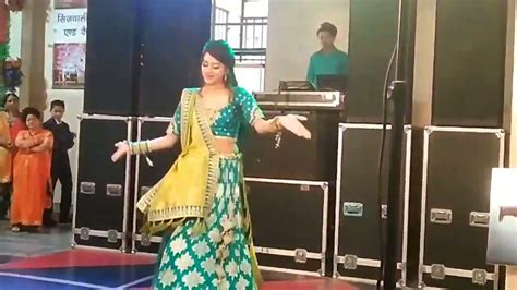 Meri Chunar Udd Udd Jaye Meri Chunar Udd Udd Jaye Dance Falgunipathaksongs Dance