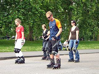 Beginner Inline Skating Lessons in London - Expert Tuition | Skatefresh