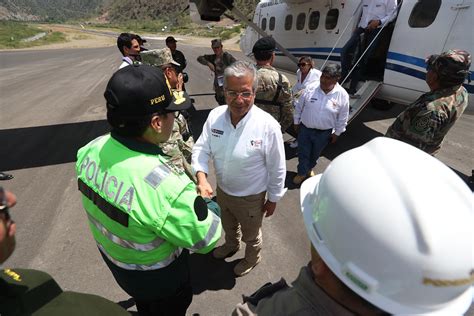 MINISTRO DE DEFENSA WALTER ASTUDILLO JUNTO A OTROS MINISTR Flickr