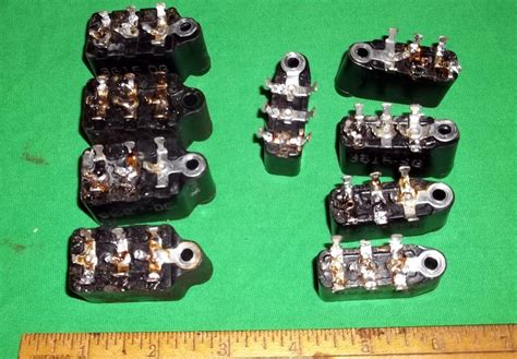 Philco Bakelite Block Capacitors From Chassis Clean For