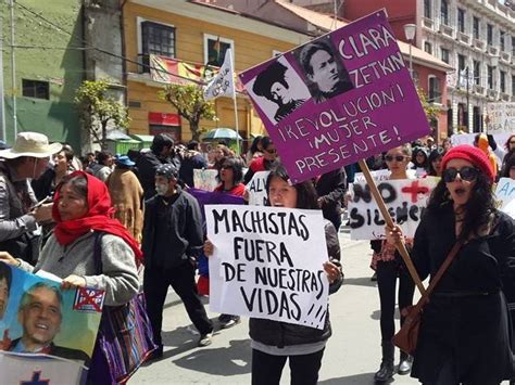 Organizaciones Feministas Y Socialistas Protestan Contra La Creciente