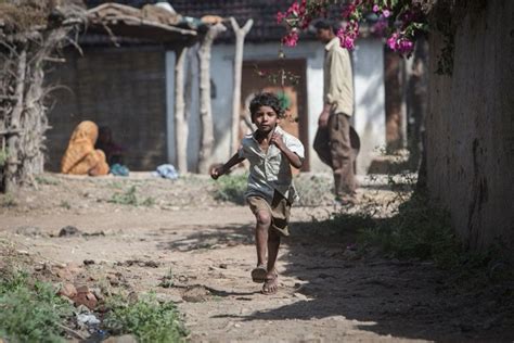 Eye For Film: Sunny Pawar as Saroo Brierley in Lion