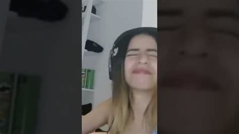 Twitch Streamer Gets Banned For 7 Days For Fking On Her Stream Having