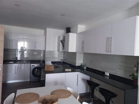 Arrenda Se Luxuoso Apartamento T2 Mobilado No Deco Assos Maputo