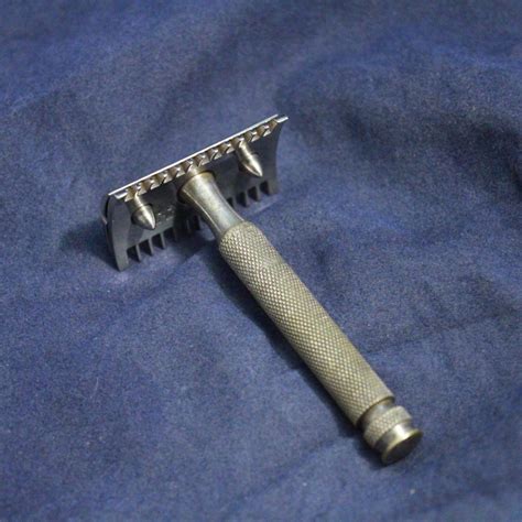 Vintage Urss Safety Razor Darwin Shaving