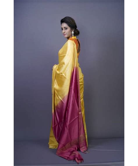 Yellow Shade Tussar Moonga Silk Saree With Blouse With Contrast Pallu