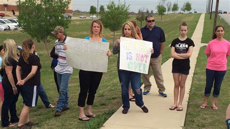 Parents Protest a Student’s Return to Tidwell Middle School – NBC 5 ...