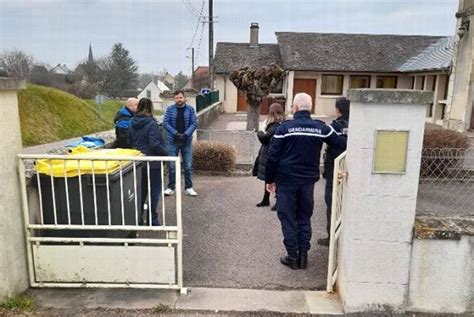 Parents d élèves et élus de Germigny sur Loire se mobilisent contre la