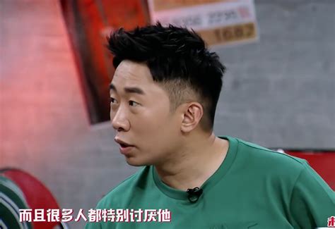 大左自曝曾骂某主持人没礼貌，杨迪给出关键提示，网友：张大大？