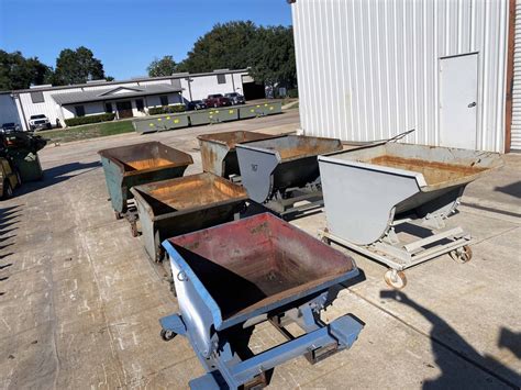 Lot Of Self Dumping Hoppers 6 Hippo Hopper Located At Hippo Hopper