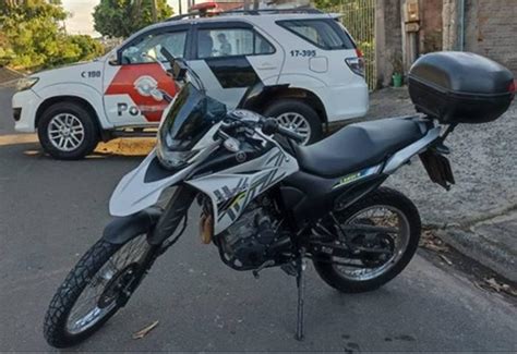 Roubo De Moto Fuga Pelo Telhado E Pris O De Um Suspeito Em Hortol Ndia