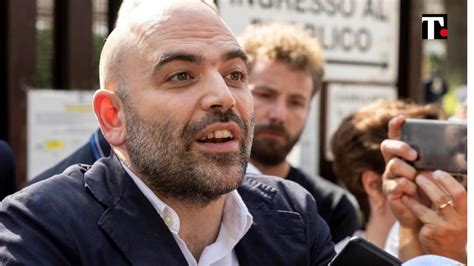 Roberto Saviano Cancellato Dalla Rai Come Facci Chi Sopravviver Alla