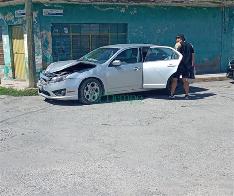 Conductor Irresponsable Ignora Alto Y Choca En La Colonia San Francisco